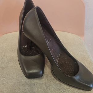 Rockport Adiprene by Adidas leather heels